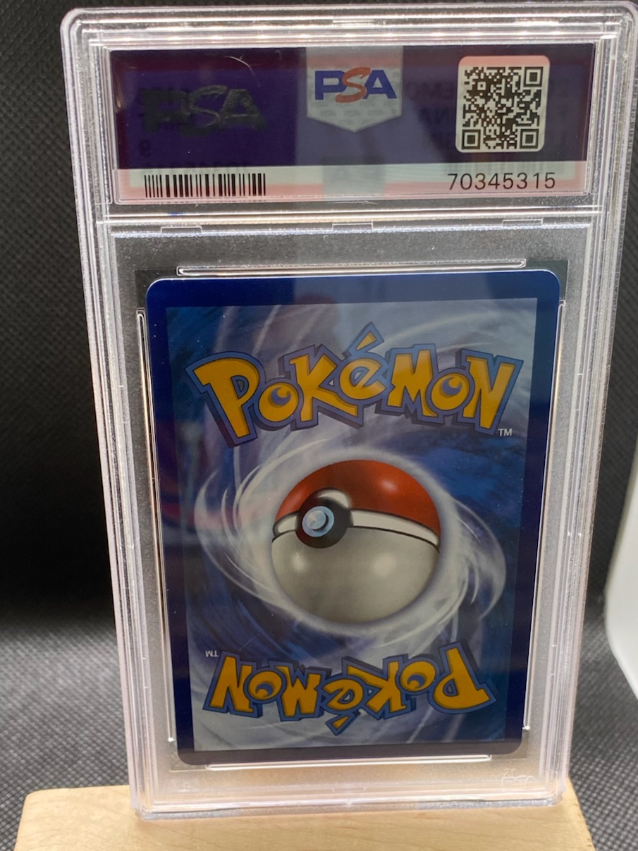 Lost Origin #186/196 Giratina V (Alternate Full Art) PSA 9