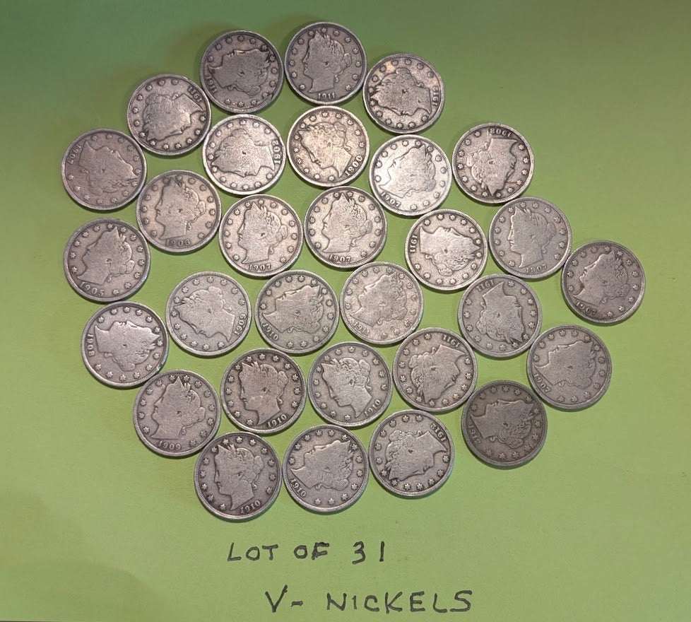 Lot of 30 Liberty Head "V" Nickels coins from 1898–1912, early U.S. five cent coins collection