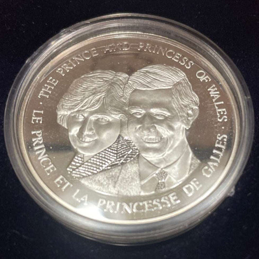 1983 Canadian 925 sterling silver commemorative medal featuring Prince and Princess of Wales.