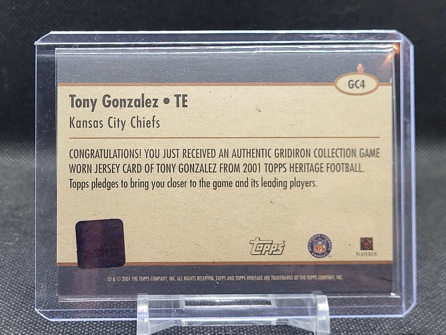 2001 Topps Heritage GC4 Tony Gonzalez Gridiron Collection Jersey Card in Case