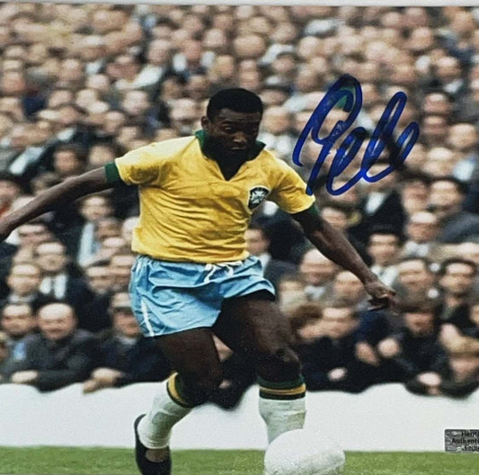 Pelé signed 8x10 photo with blue ink autograph, Brazil kit, Heritage authenticated.