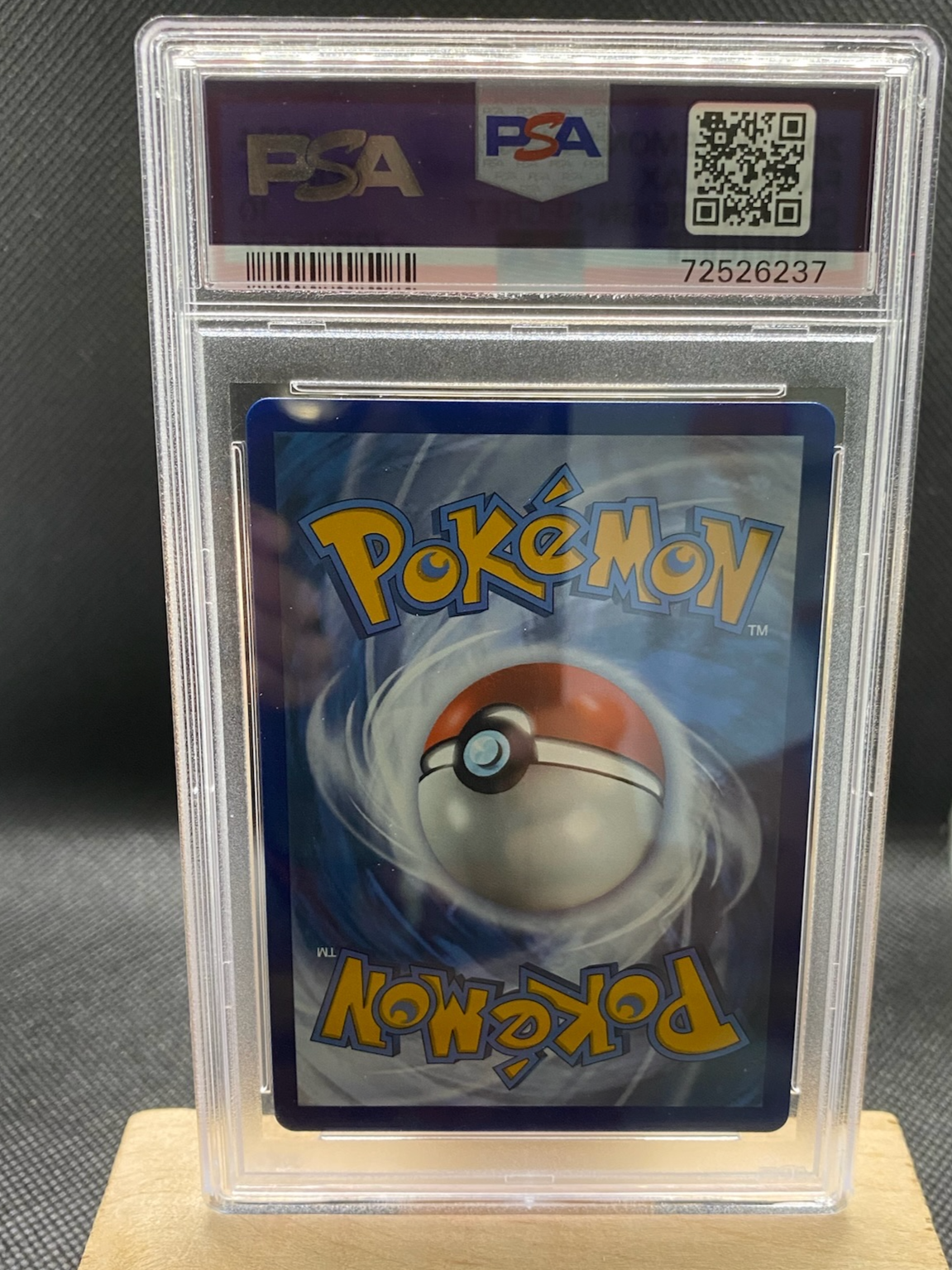 PSA-graded Chilling Reign #224/198 Snorlax Secret Pokemon card.