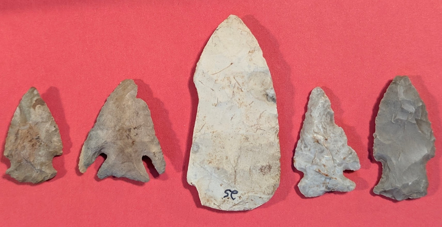 Five authentic Native American stone arrowheads and a large biface knife prehistoric chert flint artifacts collection