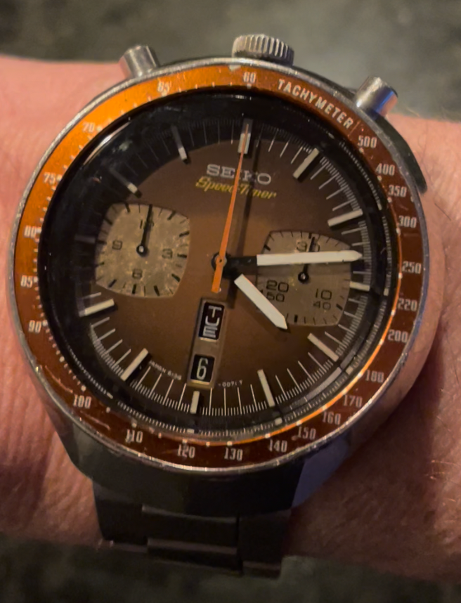 SEIKO Speedtimer 6138-0040 BULLHEAD Chronograph vintage watch with tachymeter and iconic design.